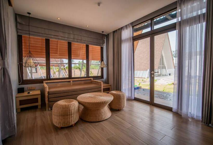 ホテル One Of A Kind Resort At Trikora Beach