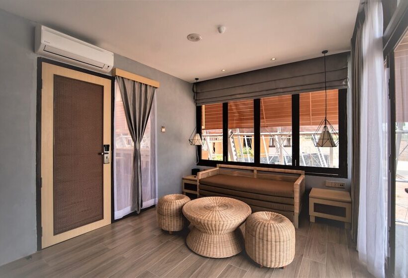 ホテル One Of A Kind Resort At Trikora Beach