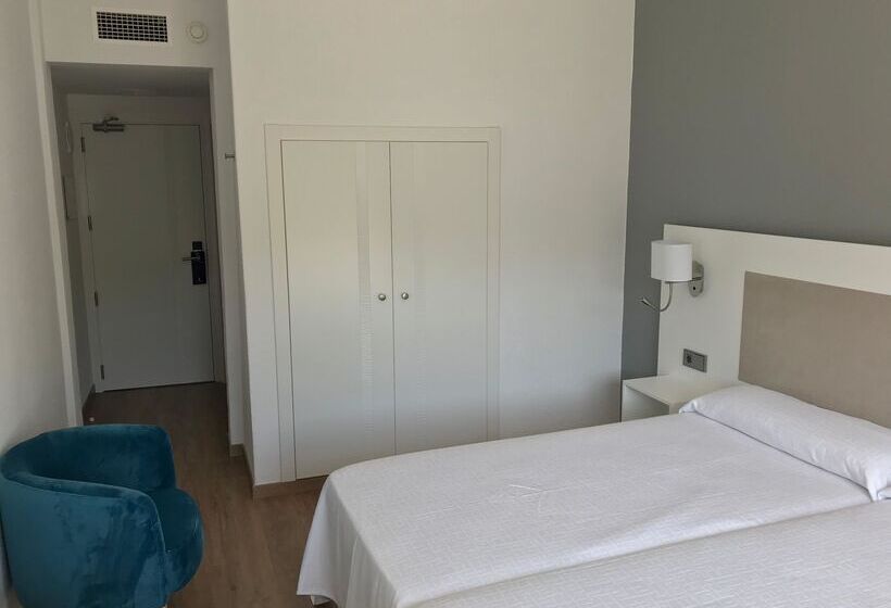 酒店 Osprey Menorca