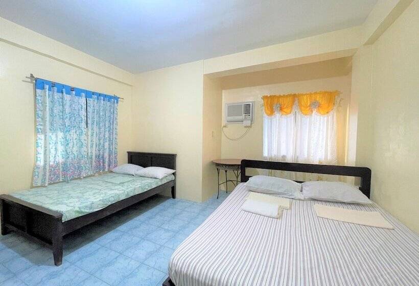 בית מלון כפרי Oyo 876 Escurel Inn Boracay