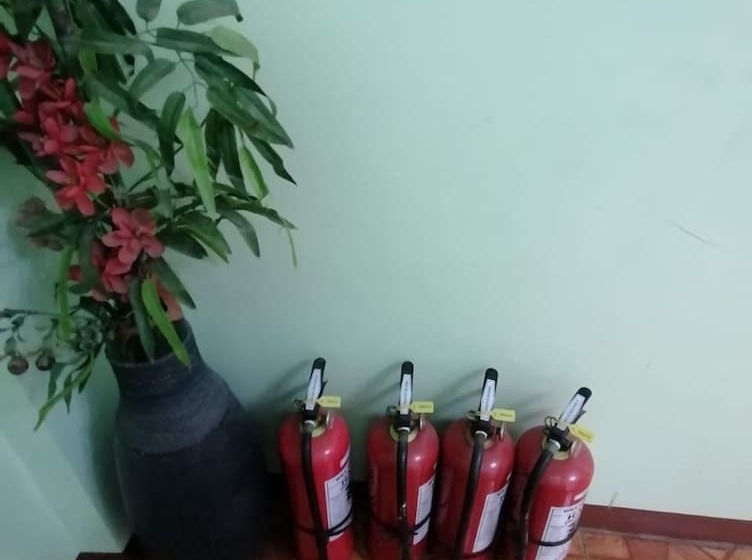 فندق Oyo 879  Lauriens Budget  2