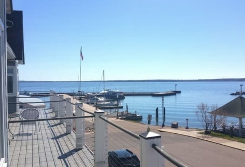 Отель Pier Plaza Lodging