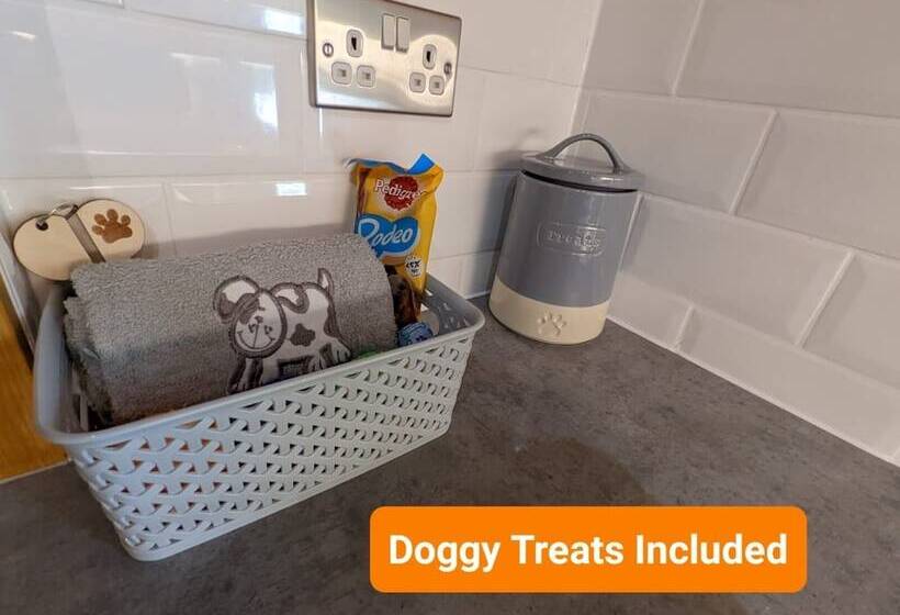 Отель Pineshadow Lodge Dog Friendly, Kenwick Park, Louth