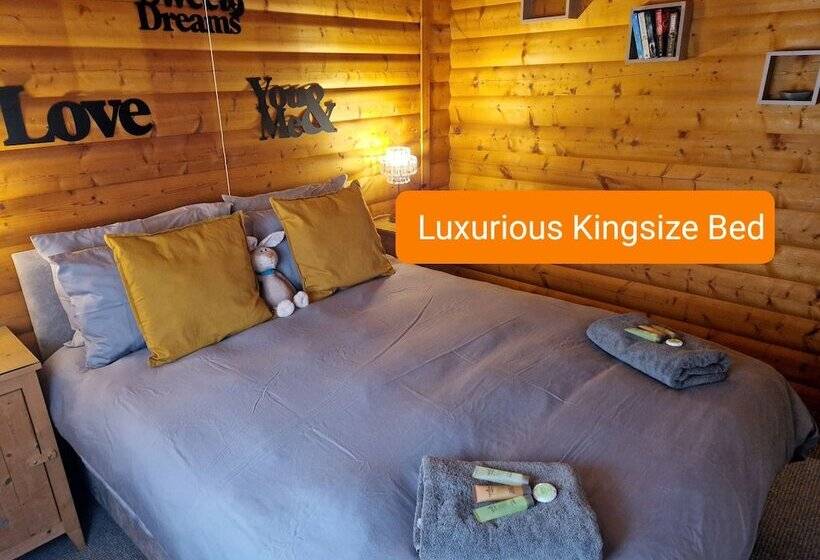 Отель Pineshadow Lodge Dog Friendly, Kenwick Park, Louth