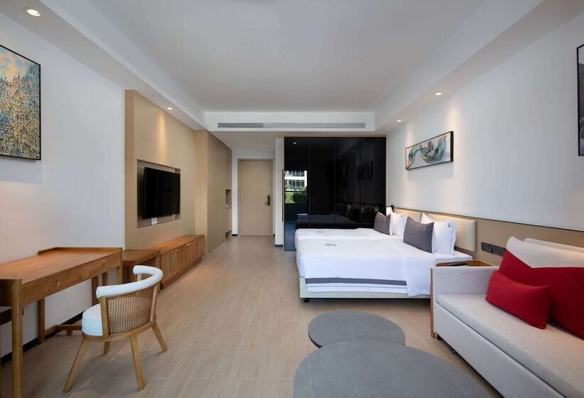 هتل Ramada Encore By Wyndham Jiusuo Downtown