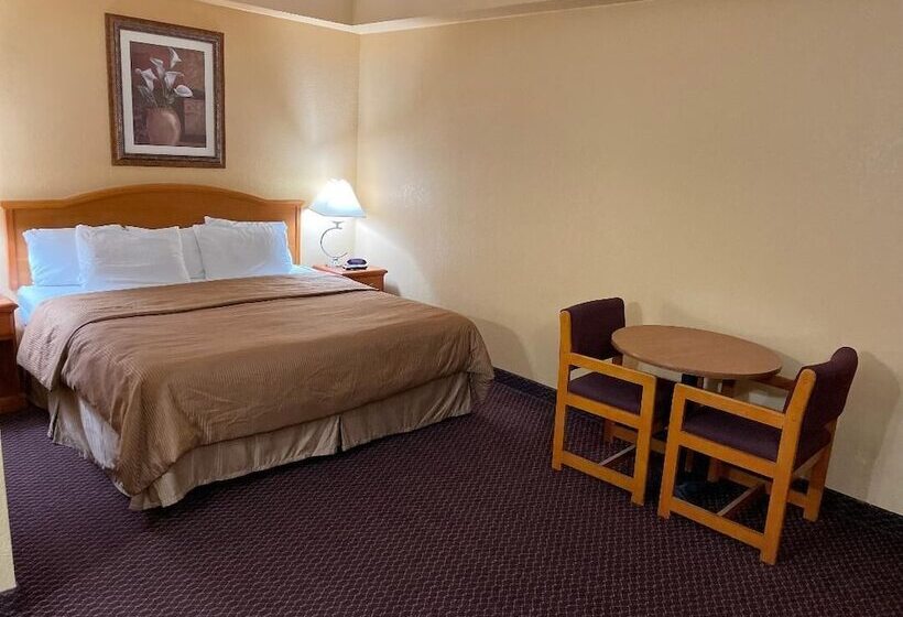 فندق Redwood Inn