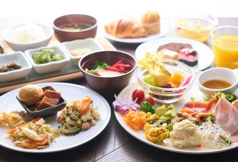 בית מלון כפרי Resol Trinity Naha