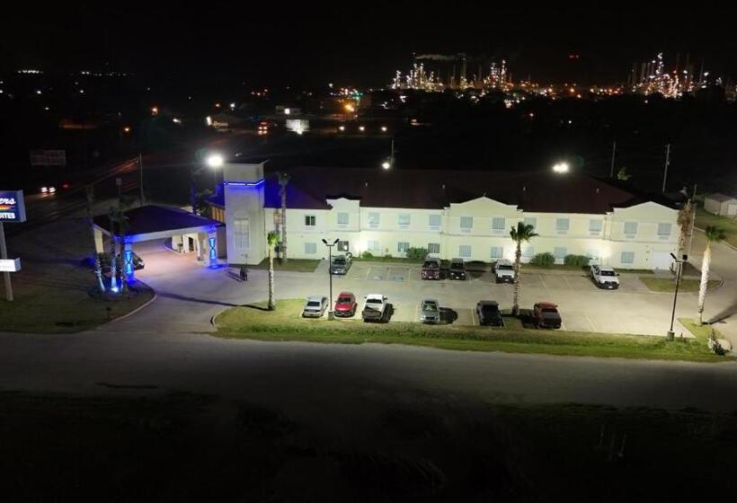 ホテル Rivers Inn And Suites