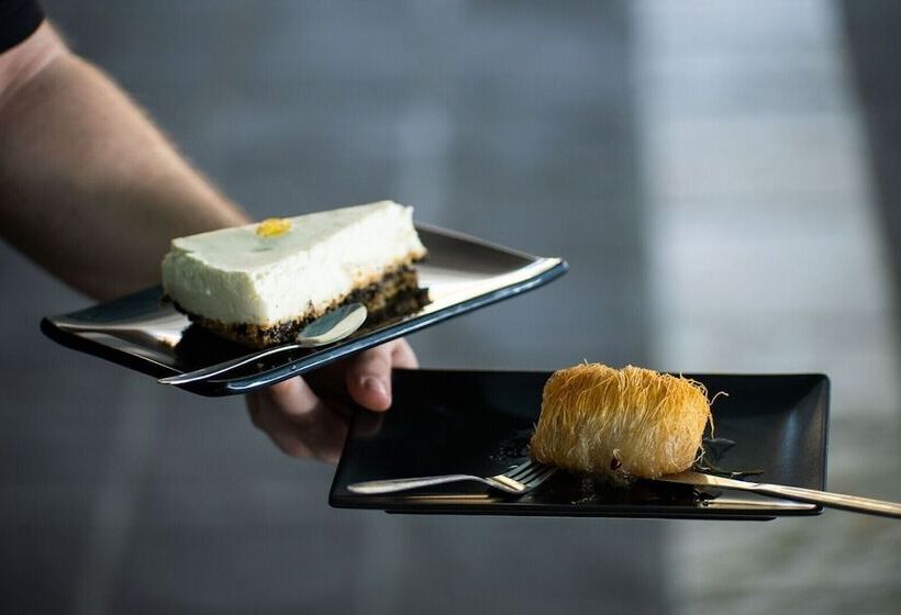 בית מלון כפרי Samaria By The Sea