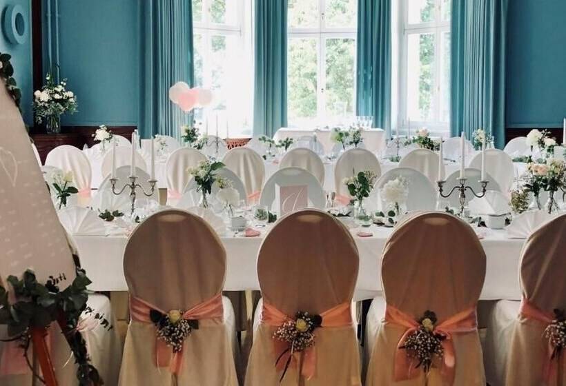 호텔 Schloss Teutschenthal