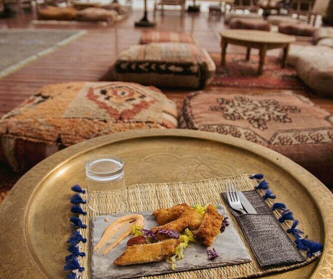 בית מלון כפרי Selina Nomad Camp Agafay