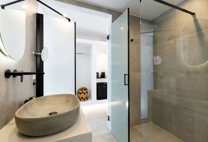 Отель Serapias Suites