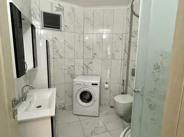 ホテル Shahin Golden