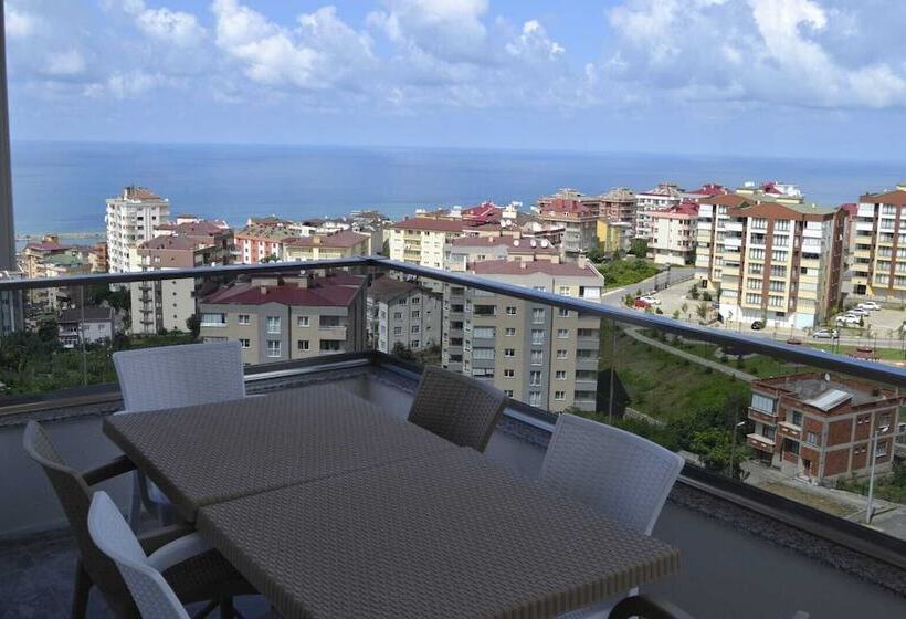 ホテル Shahin Golden