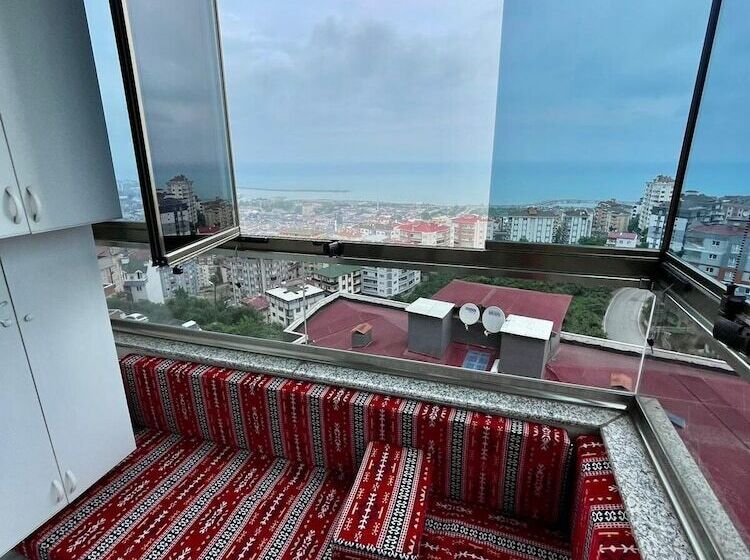 ホテル Shahin Golden