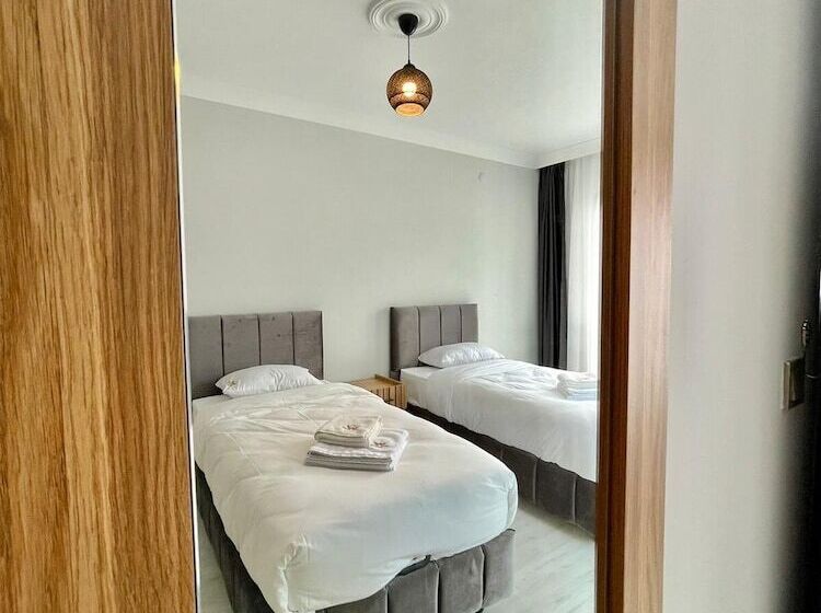 ホテル Shahin Golden