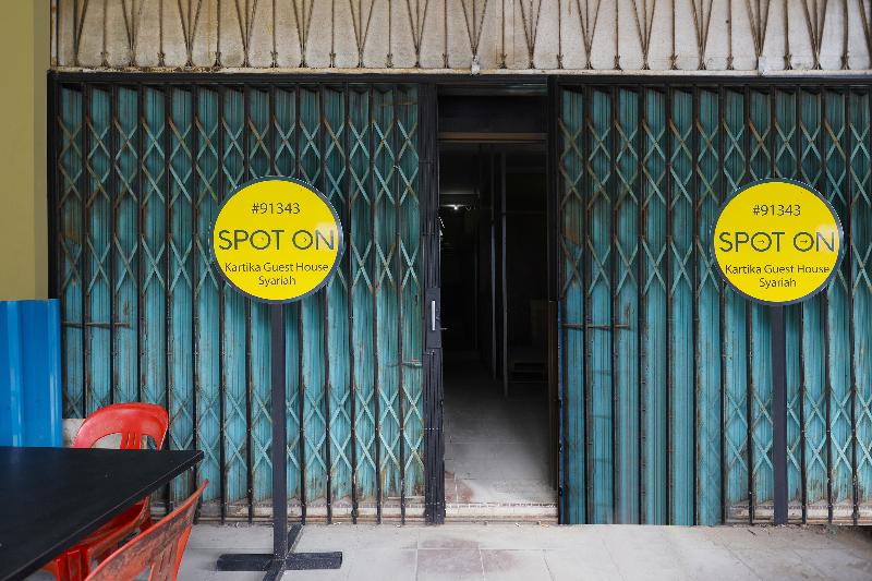 酒店 Spot On 91343 Kartika Guest House Syariah
