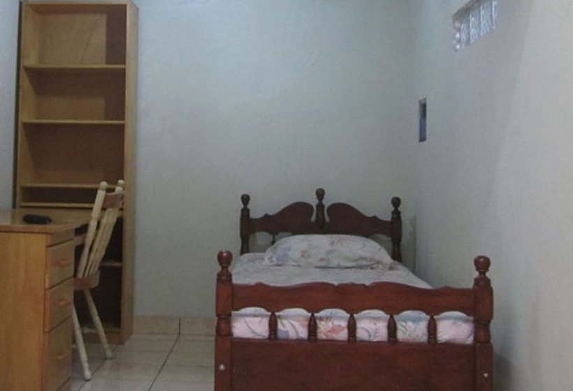 酒店 Spot On 91343 Kartika Guest House Syariah