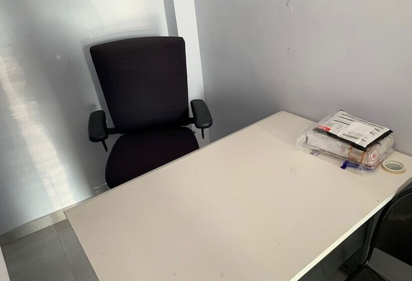 酒店 Spot On 91343 Kartika Guest House Syariah