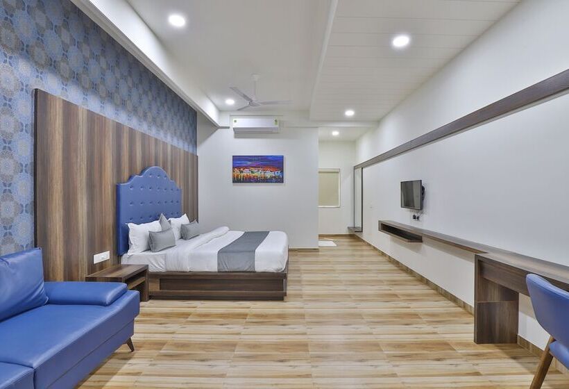 בית מלון כפרי Sr Regency