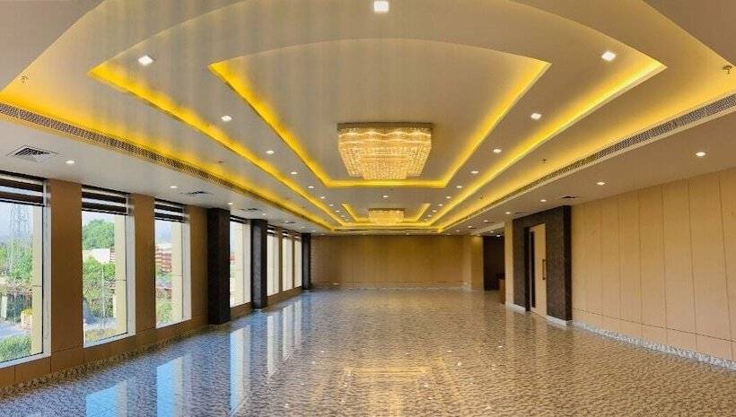 ホテル Sterling Mantra Haridwar