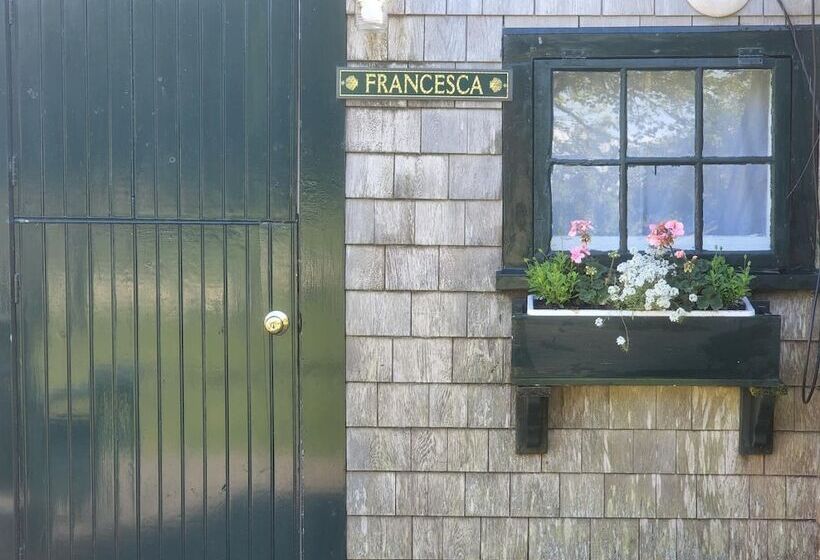 فندق Summer House