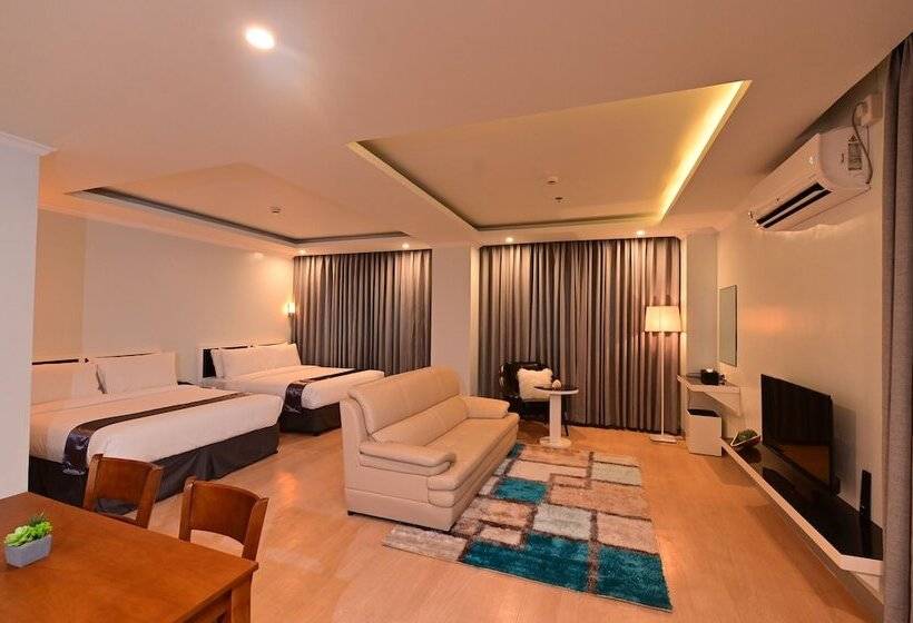 בית מלון כפרי T Shine Resort And Spa