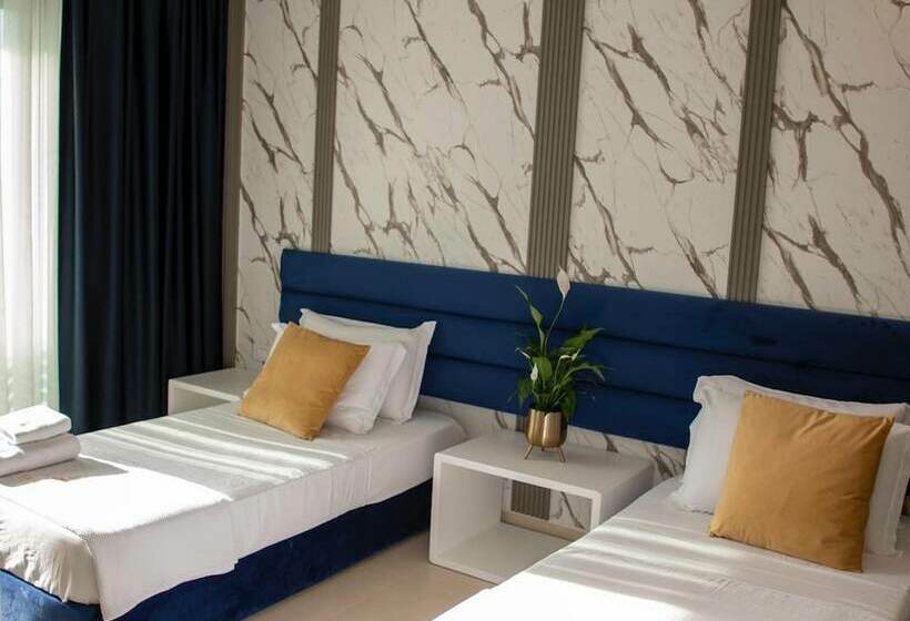 בית מלון כפרי Tanushaj Beach Resort