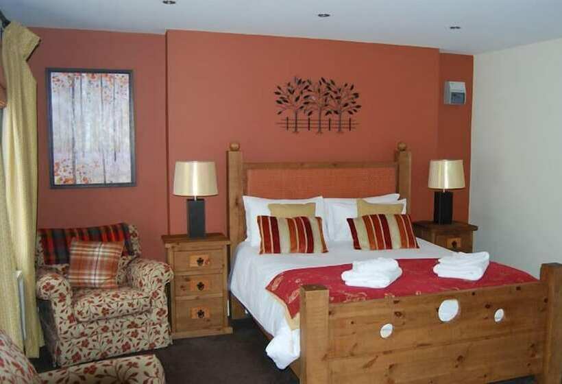 בית מלון כפרי The Barrington Arms