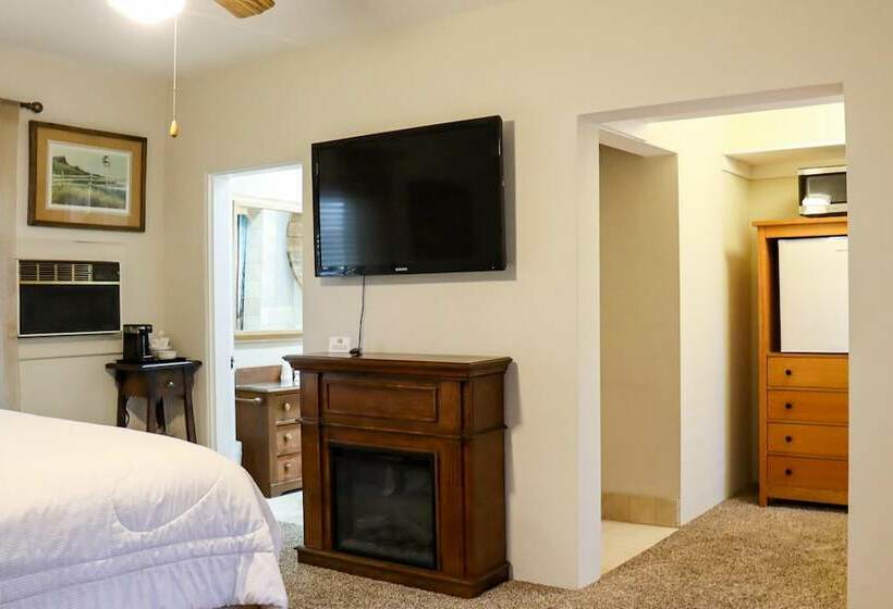 בית מלון כפרי The Bonnie Inn Unit 5 With Breakfast Nook