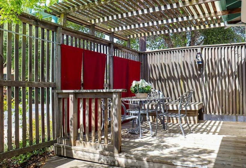 בית מלון כפרי The Bonnie Inn Unit 5 With Breakfast Nook