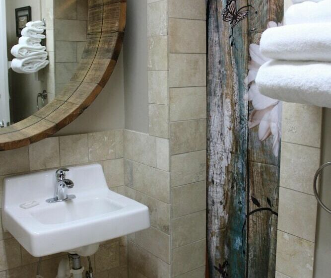 בית מלון כפרי The Bonnie Inn Unit 5 With Breakfast Nook