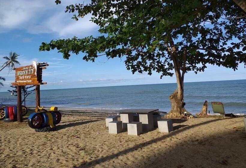 Отель The Pp. Beach Resort Thasala