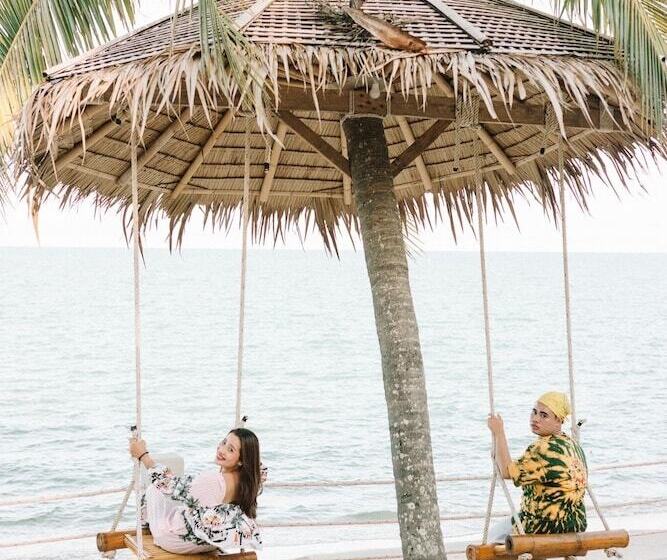 Отель The Pp. Beach Resort Thasala