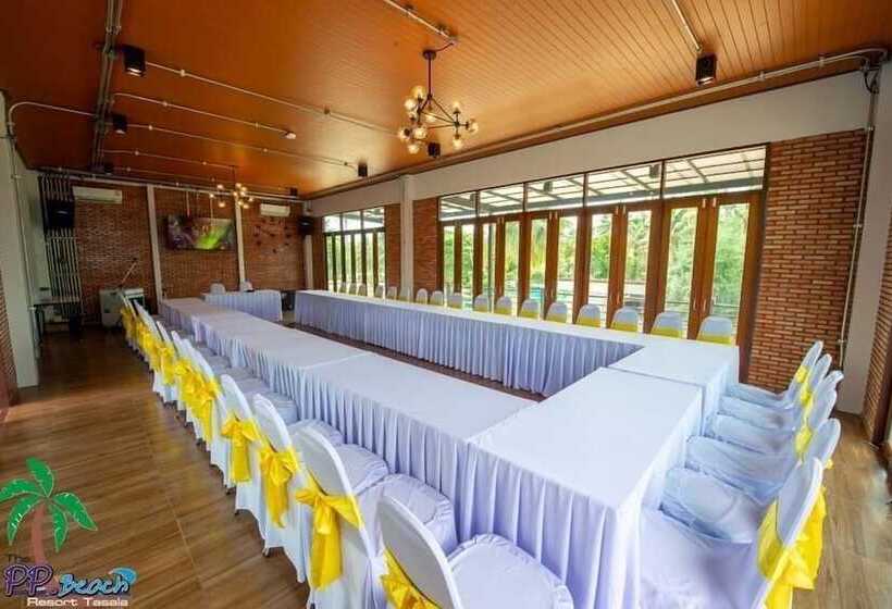 Отель The Pp. Beach Resort Thasala