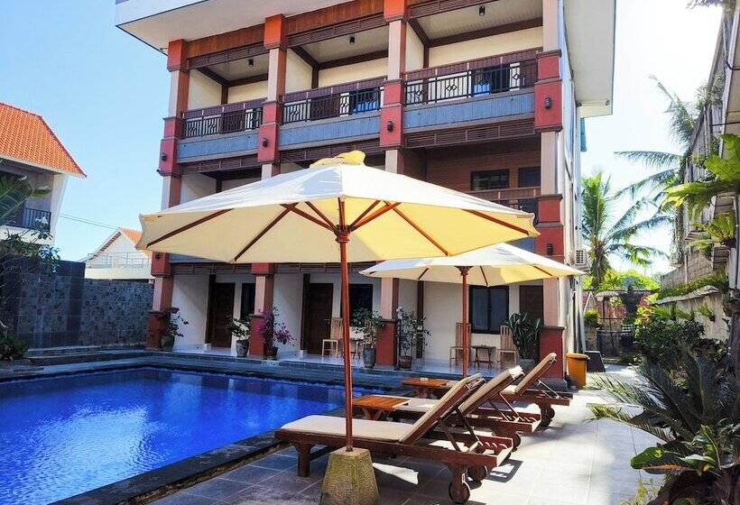 בית מלון כפרי The Tunjung Boutique Resort