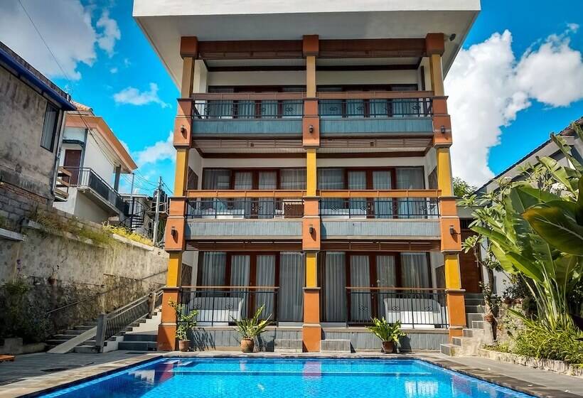 Отель The Tunjung Boutique Resort