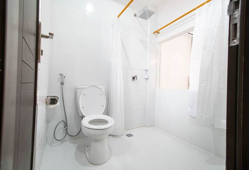 Отель The Tunjung Boutique Resort