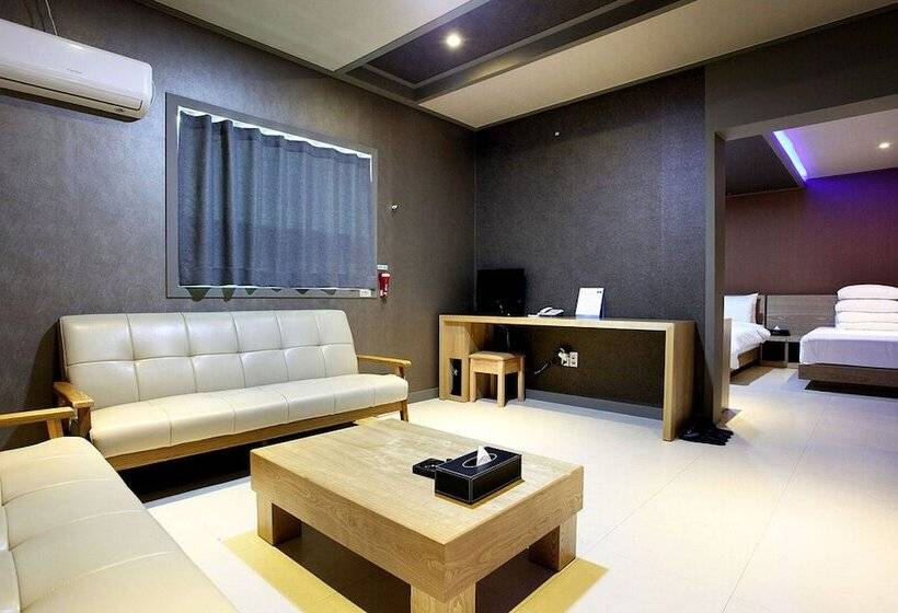 Jebudo Feel Motel
