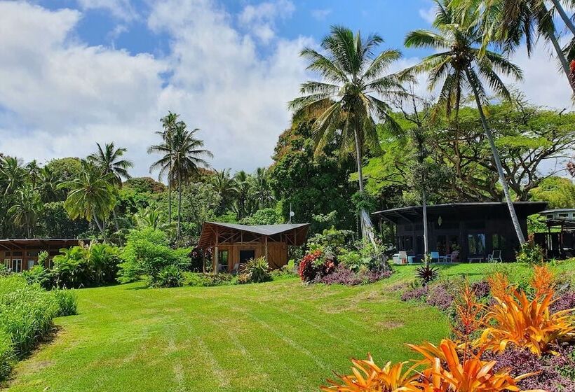 Kalani Oceanside Retreat