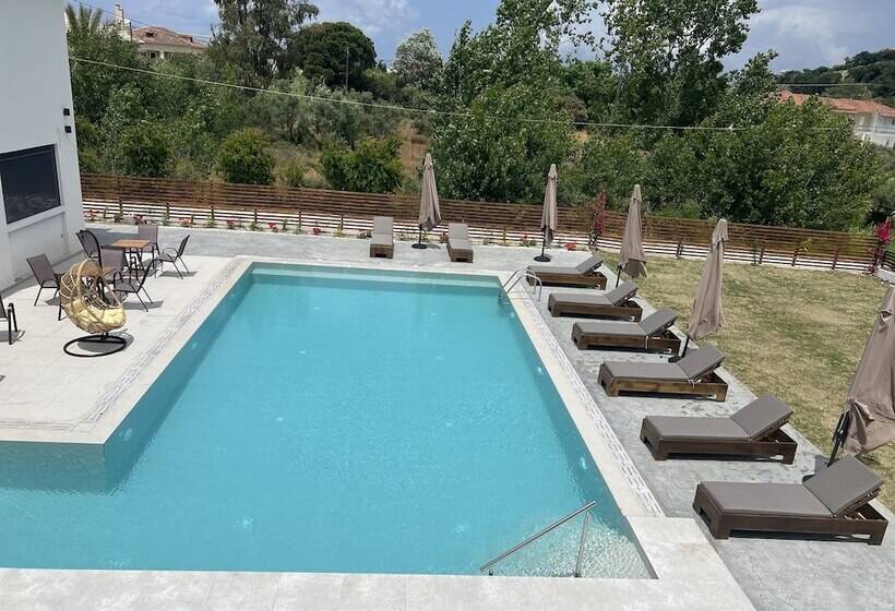 Kimiro Hotel Tsilivi