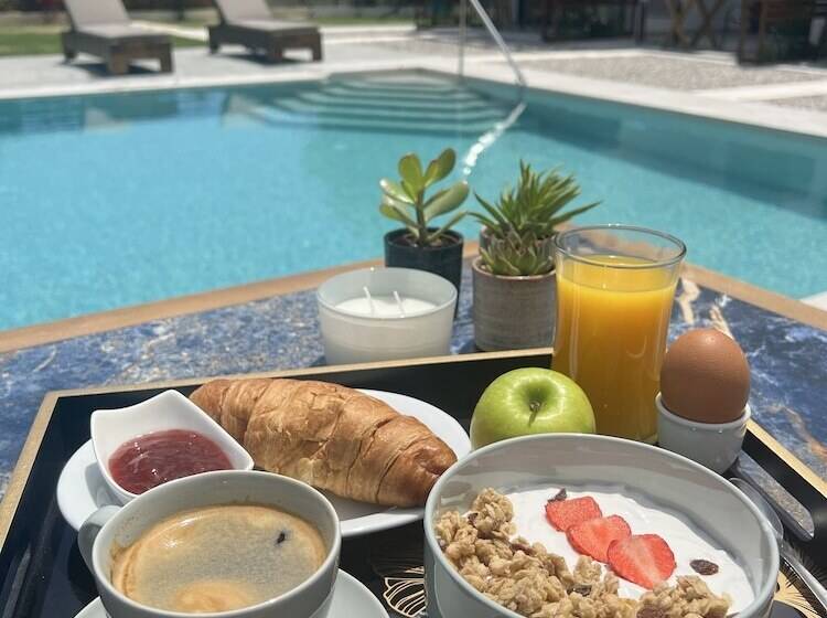 Kimiro Hotel Tsilivi