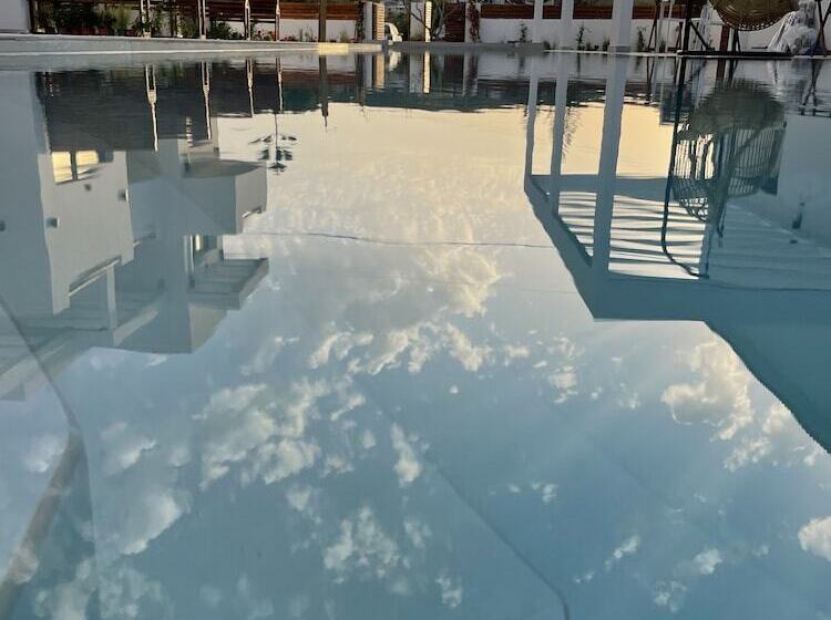 Kimiro Hotel Tsilivi