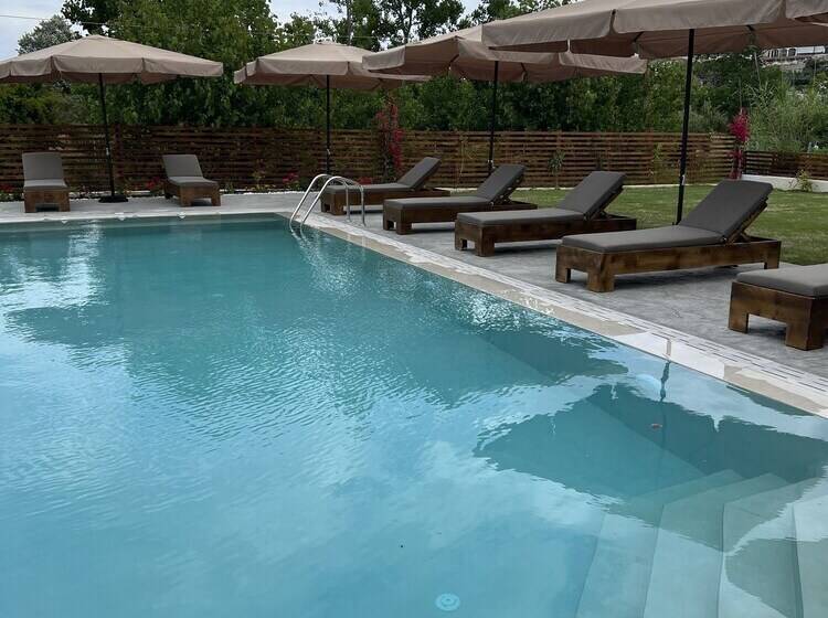 Kimiro Hotel Tsilivi