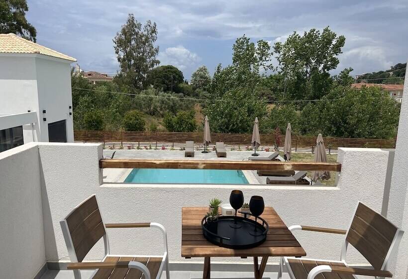 Kimiro Hotel Tsilivi