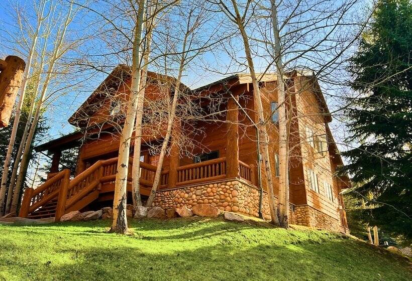 Lazy Bear Log Cabin Canyons Park