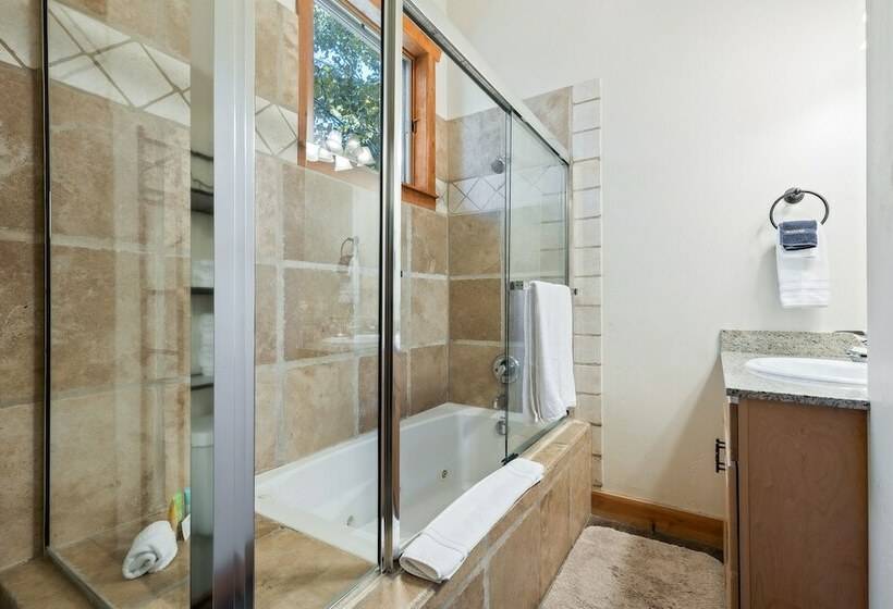 Lazy Bear Log Cabin Canyons Park