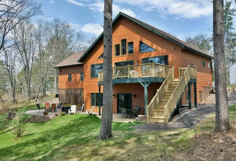 Lazy Dog Lodge On Minong Flowage