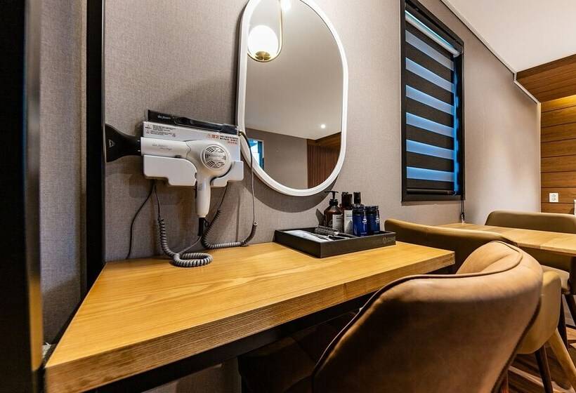 汽车旅馆  Yeosu Asome Boutique