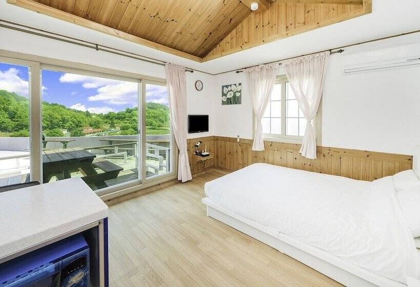 Namhae Hanuri Pension